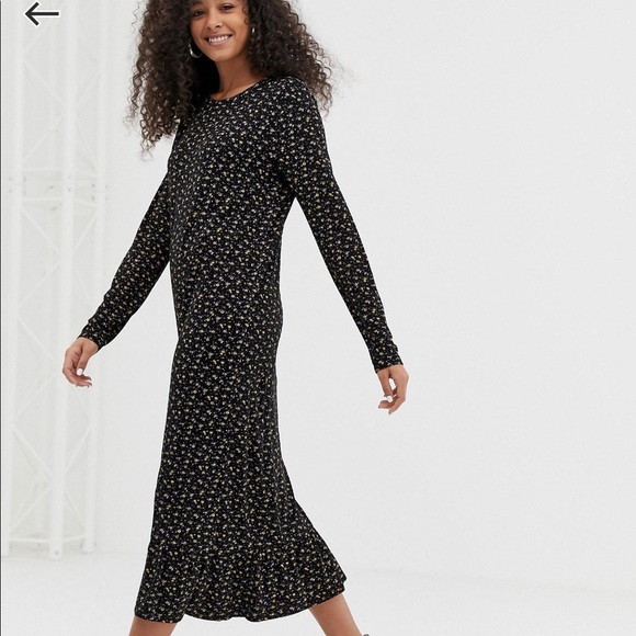 Daisy Street Floral Maxi Dress - Picture 2 of 5